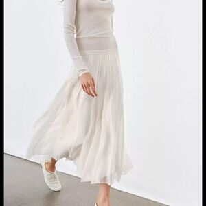 Zara Cream Flowing Pleated Midi Skirt